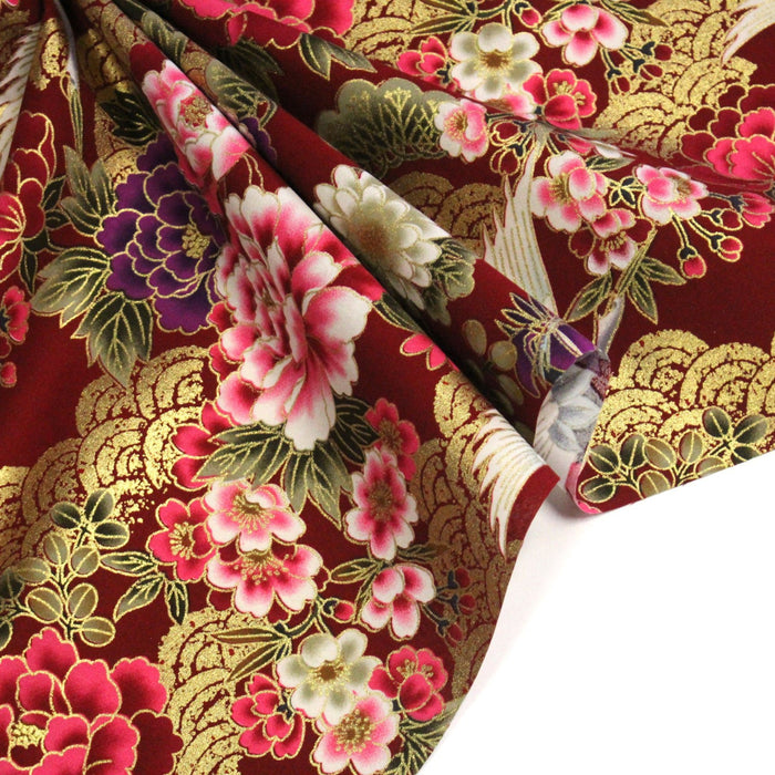 Tissu coton motif japonais TSURU aux grues dorées, chrysanthèmes & Seigaiha, fond rouge - COLLECTION JAPON DORÉ - TissusPapi.com