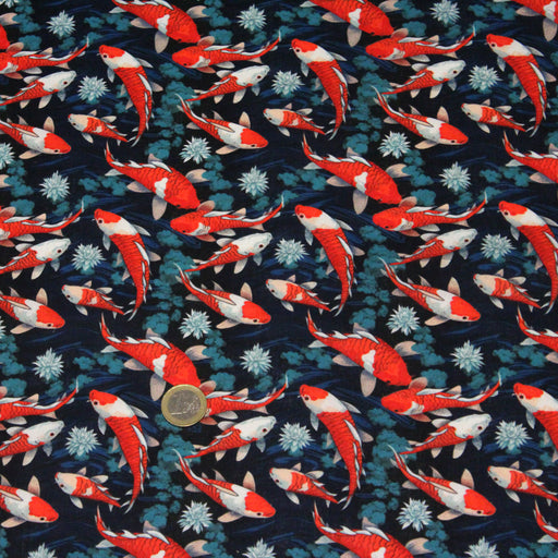 Tissu cotonnade motif japonais KOï aux poissons carpes koï rouges, fleurs et fond bleu - OEKO - TEX - TissusPapi.com