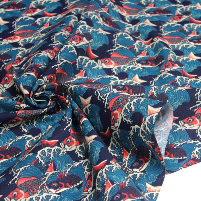 Tissu cotonnade motif japonais KOï aux poissons carpes koï rouges & vagues Hokusai - OEKO - TEX - TissusPapi.com