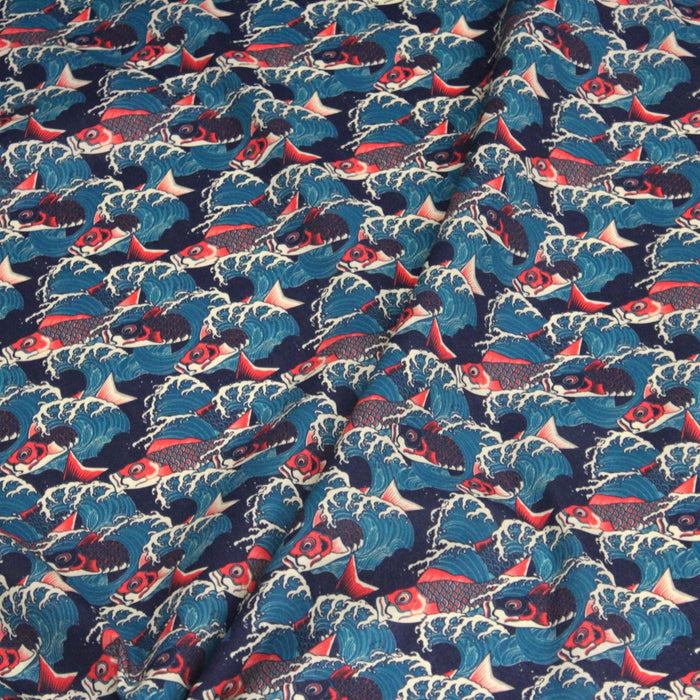 Tissu cotonnade motif japonais KOï aux poissons carpes koï rouges & vagues Hokusai - OEKO - TEX - TissusPapi.com
