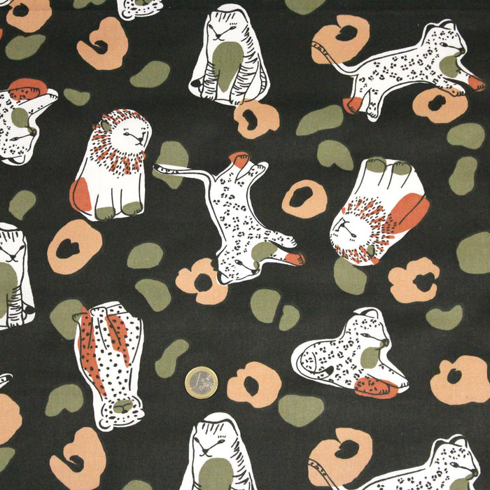Tissu de coton enfant vert kaki aux lions et taches léopard - COLLECTION SAWAIN - OEKO - TEX STANDARD 100 - TissusPapi.com