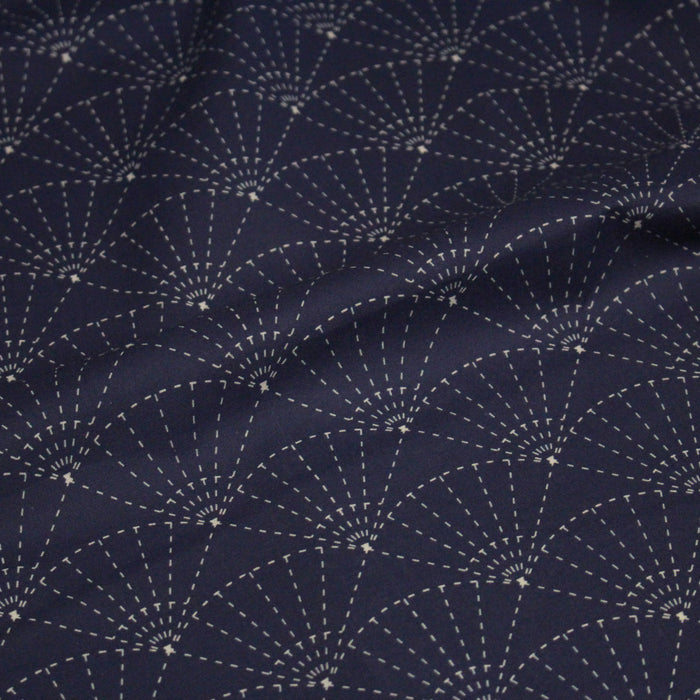 Tissu cotonnade motif japonais SASHIKO & SENSU – Bleu indigo & écru - TissusPapi.com