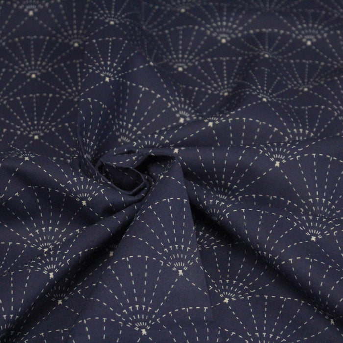 Tissu cotonnade motif japonais SASHIKO & SENSU – Bleu indigo & écru - TissusPapi.com