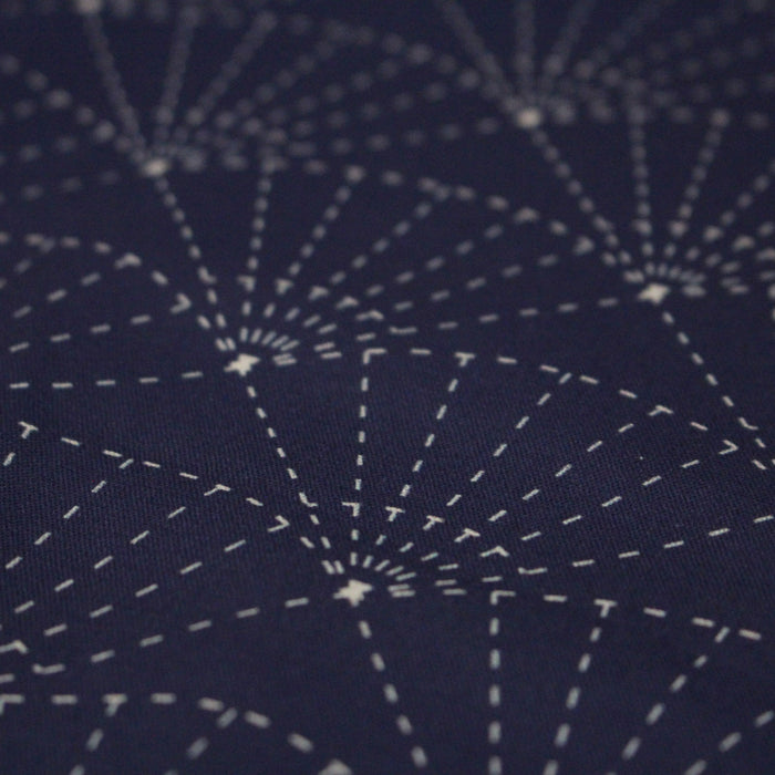 Tissu cotonnade motif japonais SASHIKO & SENSU – Bleu indigo & écru - TissusPapi.com