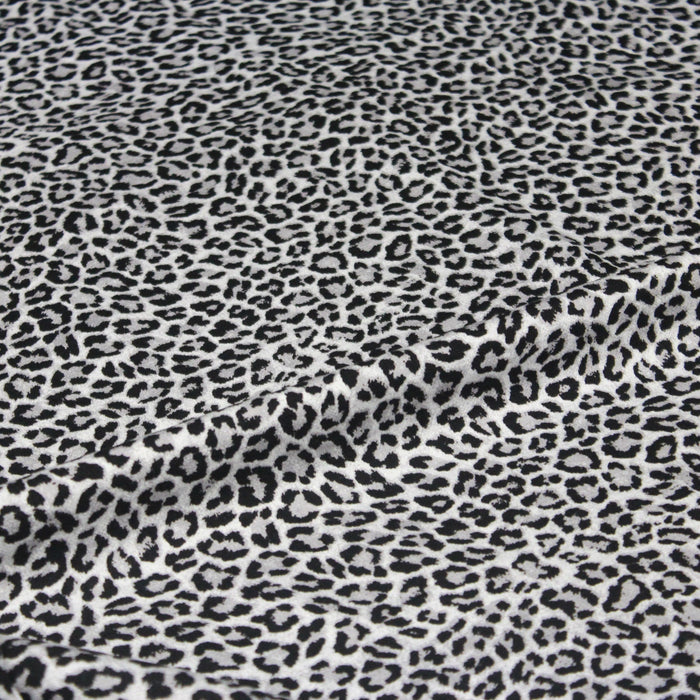 Tissu Viscose fluide motif léopard blanc, noir, gris - OEKO-TEX