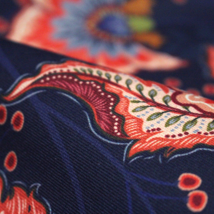 Tissu INDIENNES, gabardine coton imprimée fleurie colorée, fond bleu - OEKO - TEX - TissusPapi.com