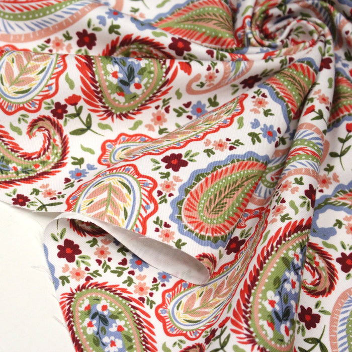 Tissu INDIENNES, gabardine coton imprimée motif cachemire coloré, fond blanc - OEKO - TEX - TissusPapi.com