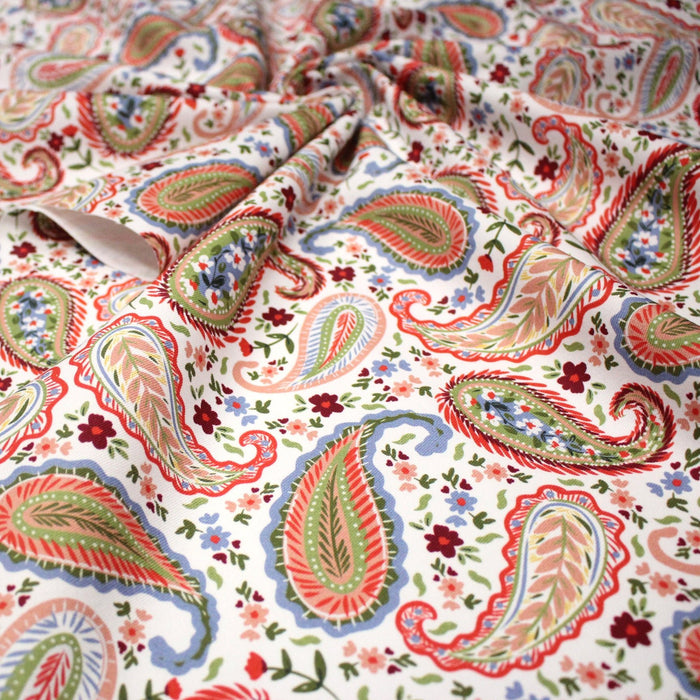 Tissu INDIENNES, gabardine coton imprimée motif cachemire coloré, fond blanc - OEKO - TEX - TissusPapi.com