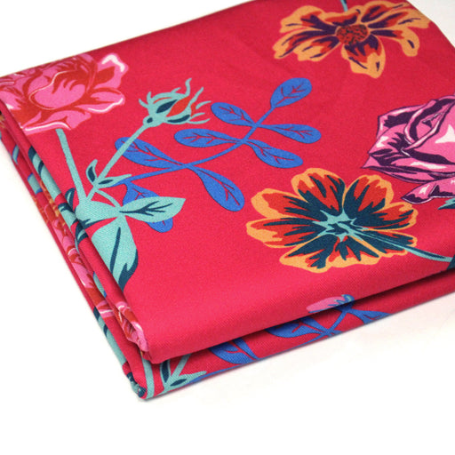Tissu gabardine coton imprimée motif fleuri, fond fuchsia - OEKO - TEX - STUDIO ALBERTUS - TissusPapi.com
