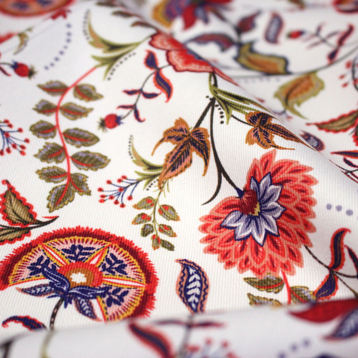 Tissu INDIENNES, gabardine coton imprimée fleurie : deux motifs différents - OEKO - TEX - TissusPapi.com
