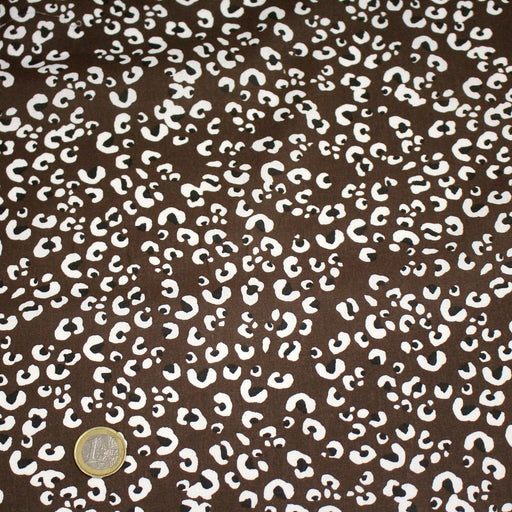 Tissu cotonnade LEOPARD, chocolat aux taches noires et blanches - OEKO - TEX STANDARD 100 - TissusPapi.com
