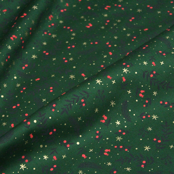 Tissu de coton de Noël vert aux branches de houx vertes et étoiles dorées - COLLECTION NOËL - OEKO - TEX - TissusPapi.com