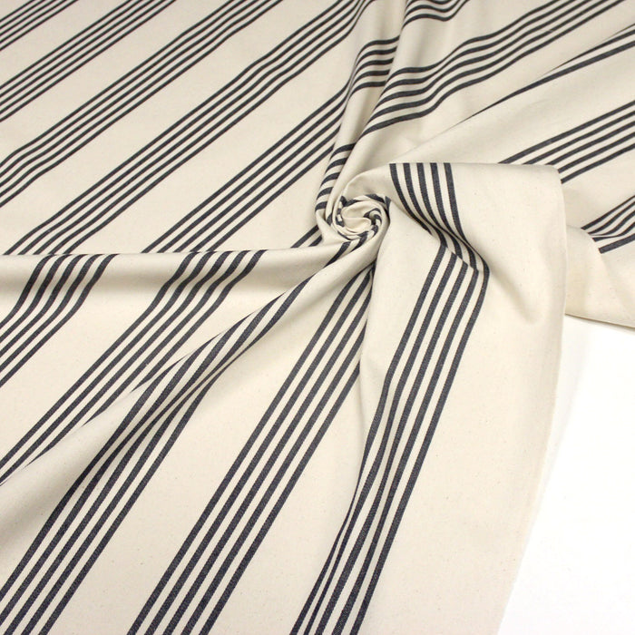 Tissu toile à matelas de coton LE TOUQUET écru aux rayures : bleu, rouge, noir, gris, sable - TissusPapi.com