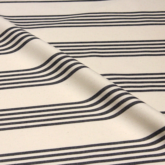 Tissu toile à matelas de coton LE TOUQUET écru aux rayures : bleu, rouge, noir, gris, sable - TissusPapi.com
