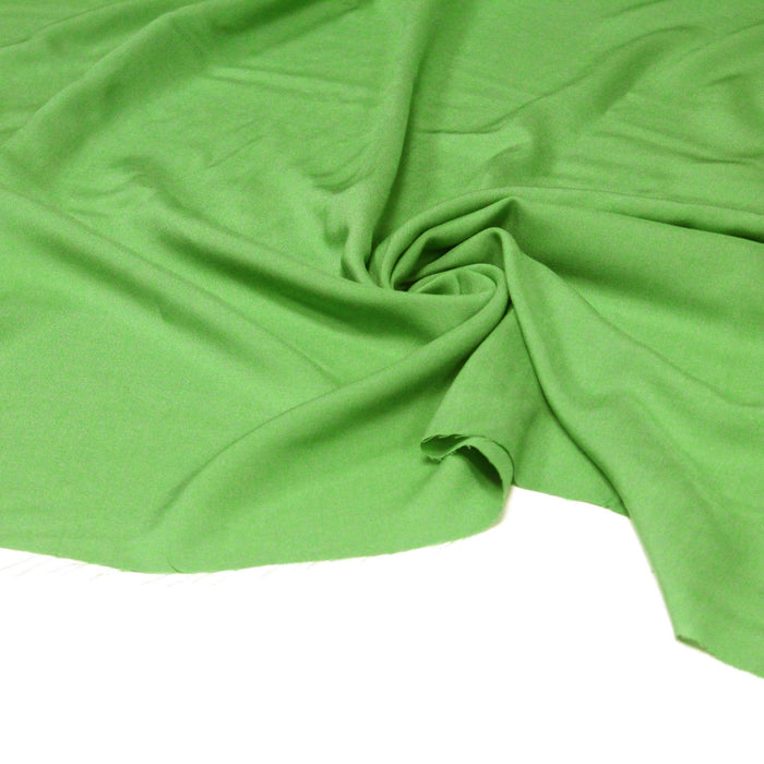 Tissu Viscose vert amande uni - TissusPapi.com