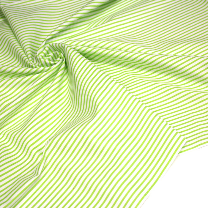 Tissu cotonnade aux rayures blanches et vert pomme - TissusPapi.com