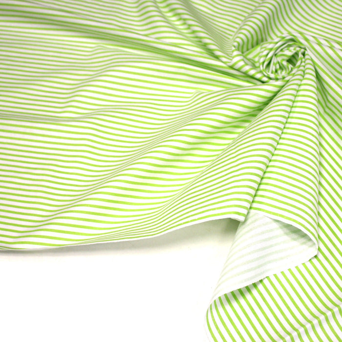 Tissu cotonnade aux rayures blanches et vert pomme - TissusPapi.com