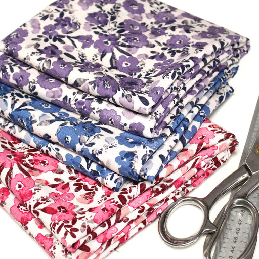 Tissu viscose fluide aux fleurs estivales : Bleu, Parme, Rose - OEKO - TEX STANDARD 100 - TissusPapi.com