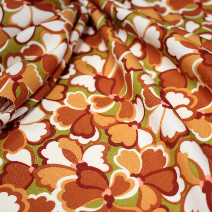 Tissu viscose fluide fleurs seventies : tons roses ou tons rouille & verts - OEKO - TEX STANDARD 100 - TissusPapi.com