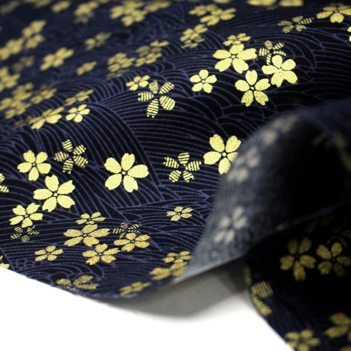 Tissu coton motif japonais vagues & fleurs sakura dorées : Bleu ou rouge - COLLECTION JAPON DORÉ - TissusPapi.com