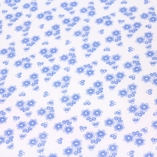 Tissu popeline de coton BLANDINE aux fleurs bleu nattier, fond blanc - Oeko-Tex - tissuspapi