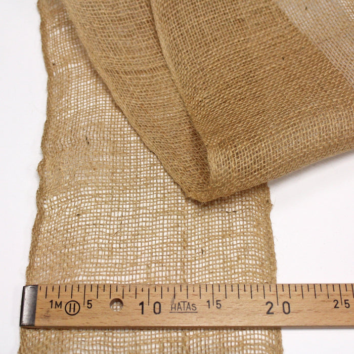 Rouleau de 50m de ruban de toile de jute 20cm de large, parfait pour la décoration de mariage, chemins de table et jolis noeuds ! - TissusPapi.com