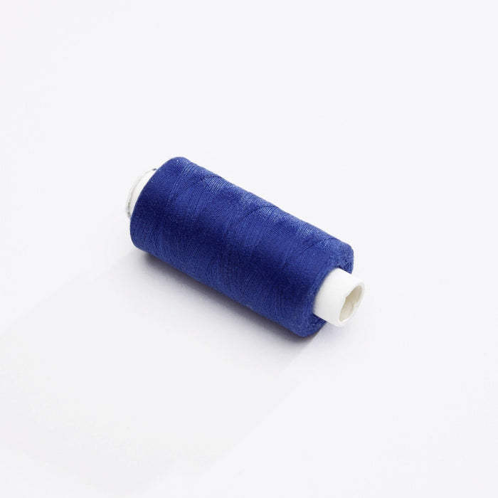 Bobine de fil bleu roi - 500m - Fabrication française - Oeko - Tex - TissusPapi.com