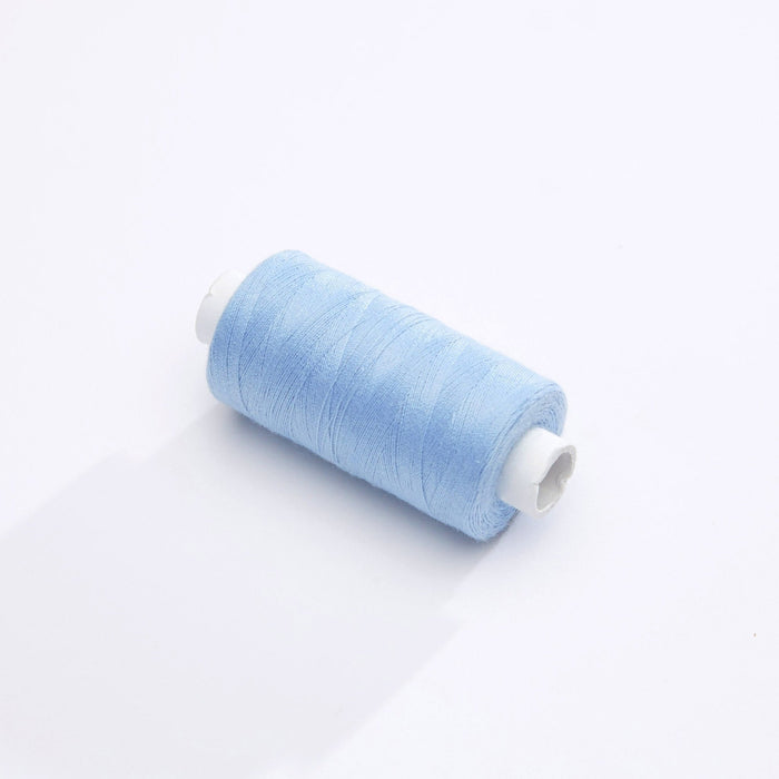 Bobine de fil bleu ciel - 500m - Fabrication française - Oeko - Tex - TissusPapi.com