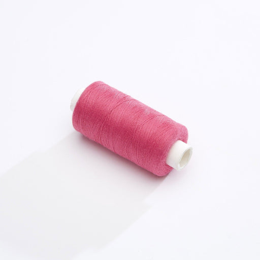 Bobine de fil rose fuchsia - 500m - Fabrication française - Oeko - Tex - TissusPapi.com