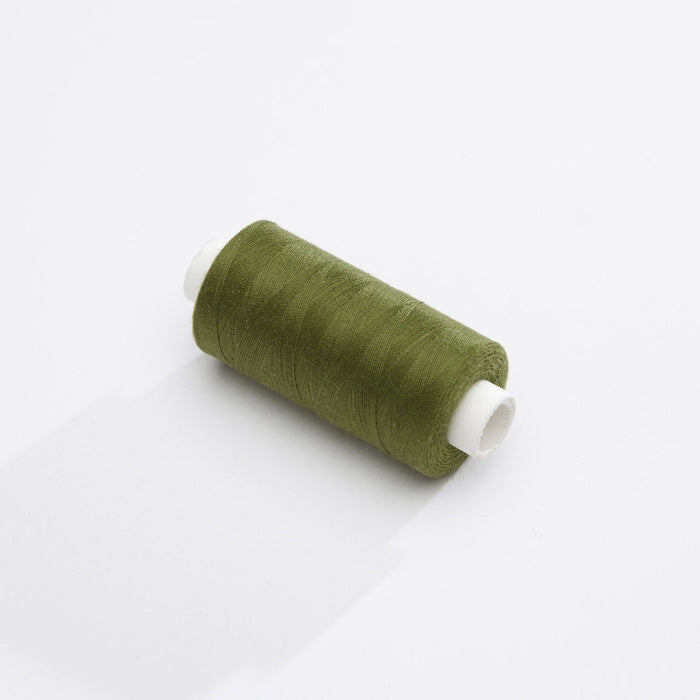 Bobine de fil vert kaki - 500m - Fabrication française - Oeko - Tex - TissusPapi.com