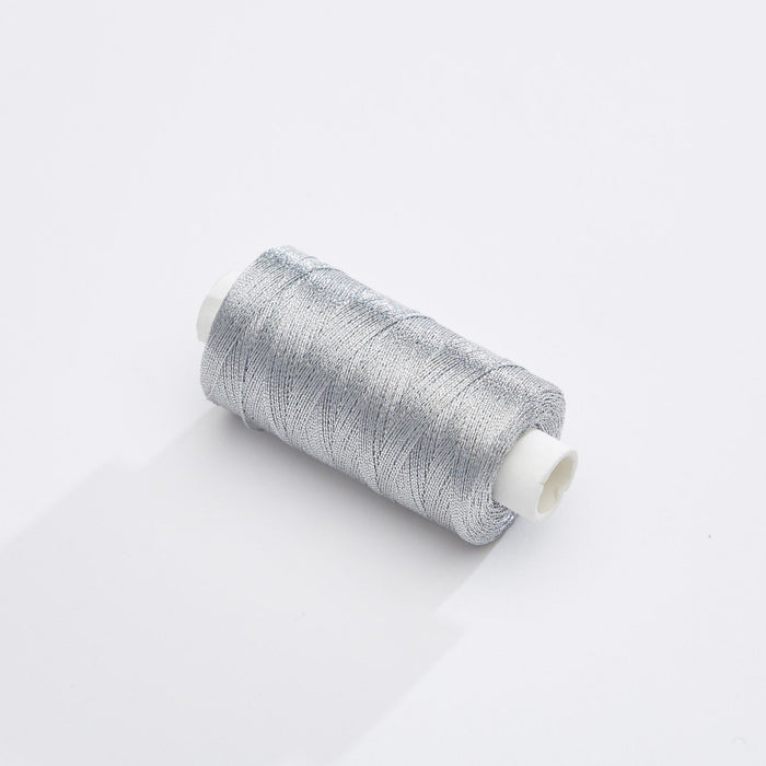 Bobine de fil argenté métal - 500m - Fabrication française - Oeko - Tex - TissusPapi.com