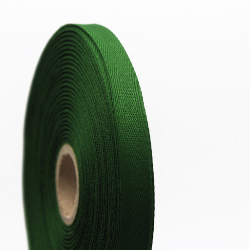 Ruban de sergé vert avocat 10mm - Galette de 50 mètres - Fabrication française - TissusPapi.com