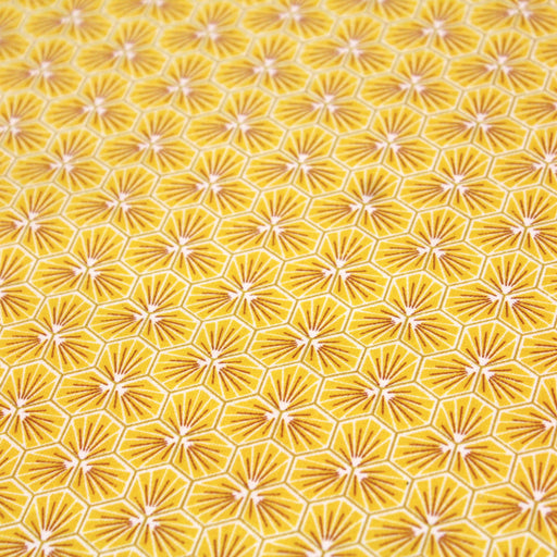 Tissu de coton motif traditionnel japonais géométrique KIKKO jaune moutarde - Oeko-Tex - tissuspapi