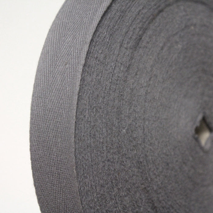 Ruban de sergé coton couleur gris 23,5mm - Galette de 50 mètres - Fabrication française