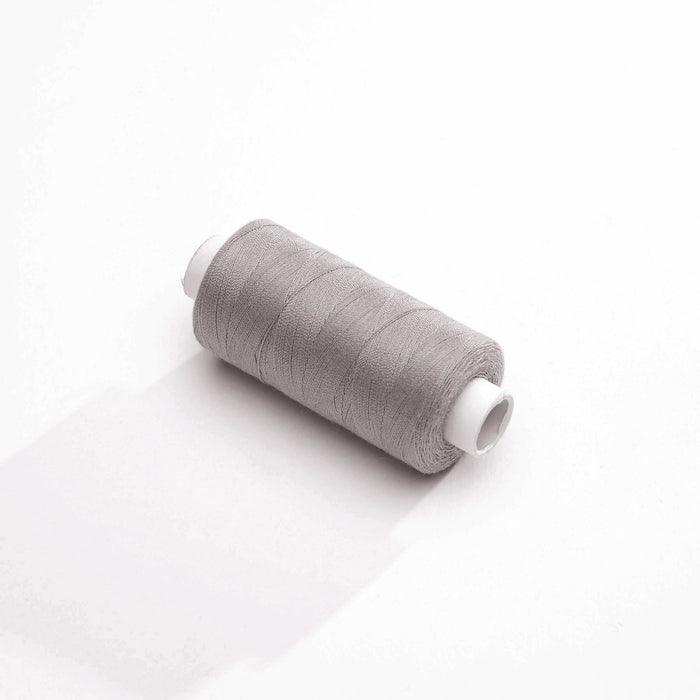 Bobine de fil gris perle - 500m - Fabrication française - Oeko - Tex - TissusPapi.com