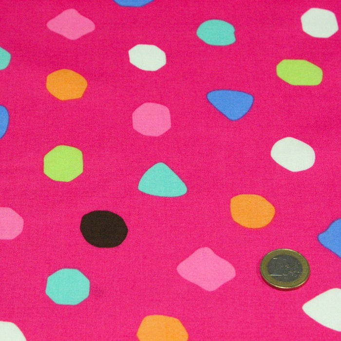 Tissu popeline de coton PAULETTE aux taches multicolores, fond rose fuchsia - TissusPapi.com