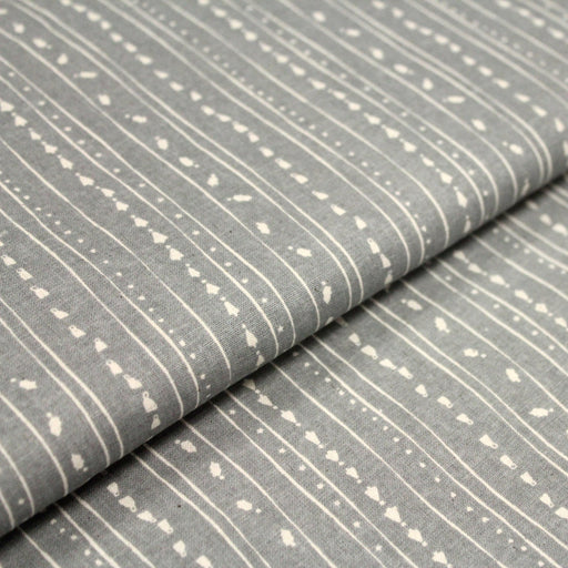 Tissu de coton de Noël scandinave aux décorations de Noël écrues, fond gris - TissusPapi.com