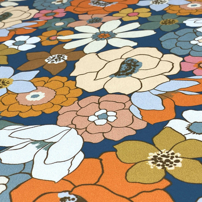 Tissu gabardine de coton SUZANNE imprimé fleurs rétro : bleu, rouille, olive - OEKO - TEX STANDARD 100 - TissusPapi.com