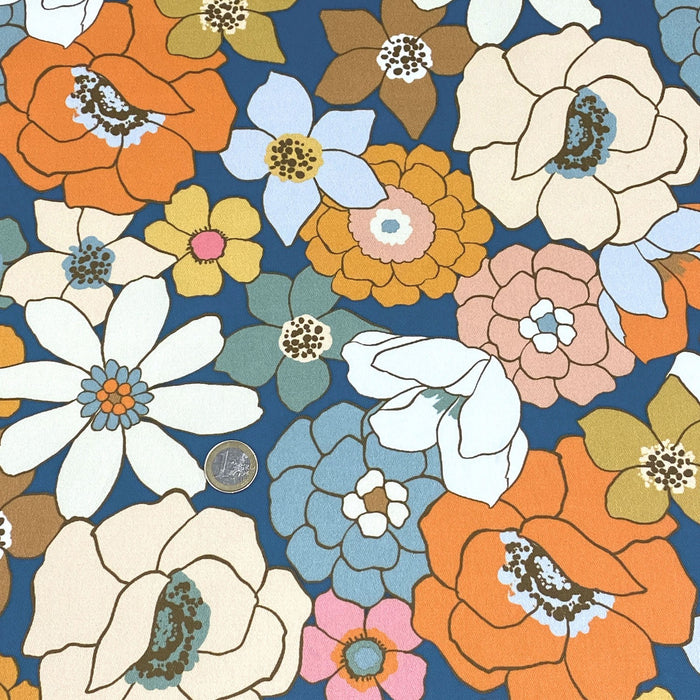 Tissu gabardine de coton SUZANNE imprimé fleurs rétro : bleu, rouille, olive - OEKO - TEX STANDARD 100 - TissusPapi.com