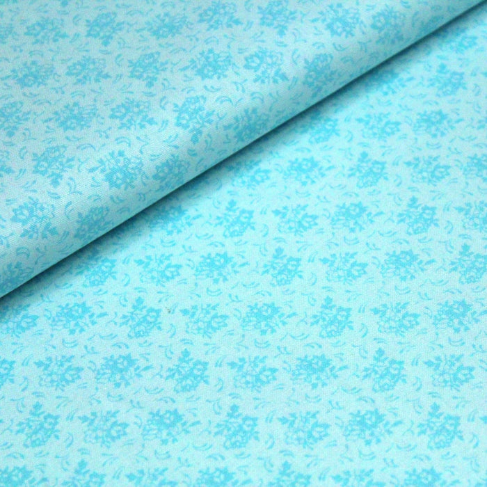 Tissu de coton "Kensington" : fleurs bleues turquoises - COLLECTION PATCHWORK - TissusPapi.com