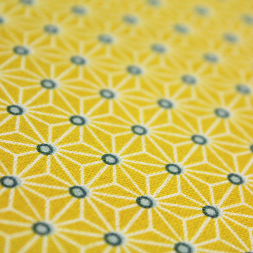 Tissu de coton saki motif traditionnel japonais géométrique ASANOHA jaune absinthe & blanc - Oeko-Tex - tissuspapi