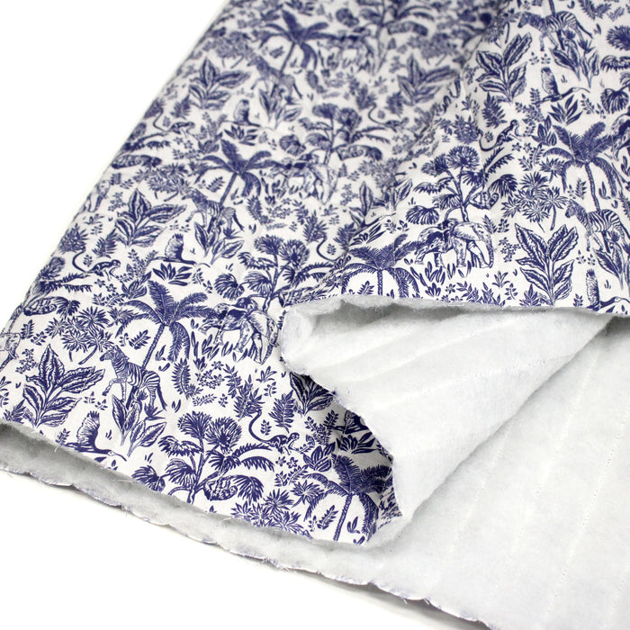 Tissu matelassé TOILE DE JOUY : trois motifs, deux couleurs, cinq tissus !