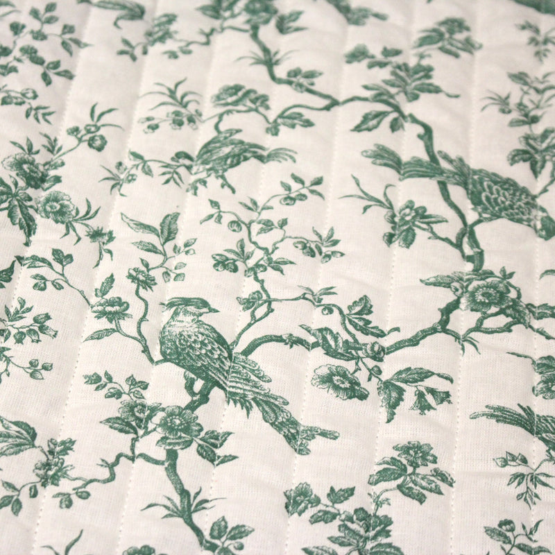 Tissu matelassé TOILE DE JOUY : trois motifs, deux couleurs, cinq tissus ! - TissusPapi.com