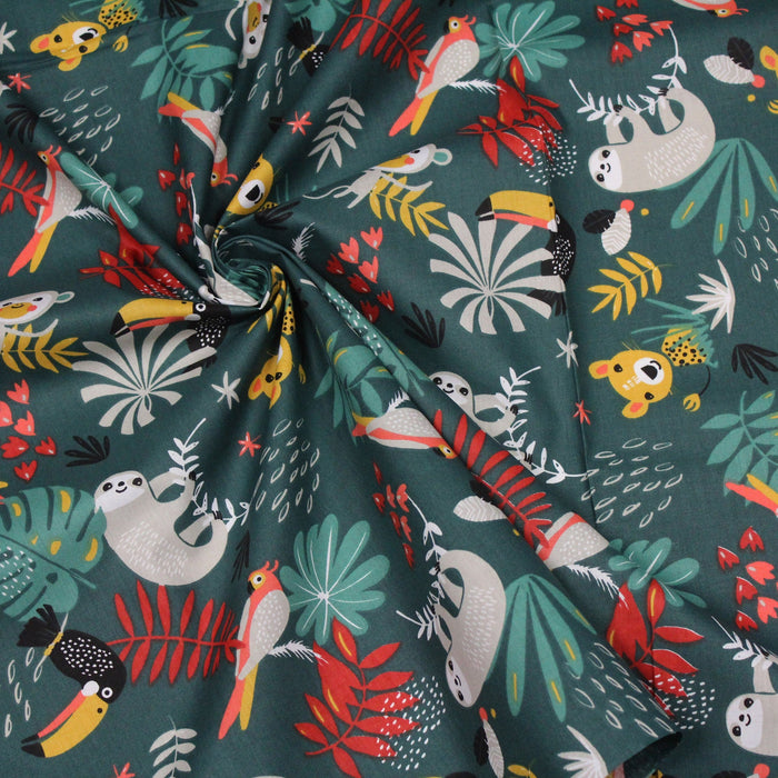 Tissu de coton enfant tropical aux singes & toucans, fond vert canard - Oeko-Tex