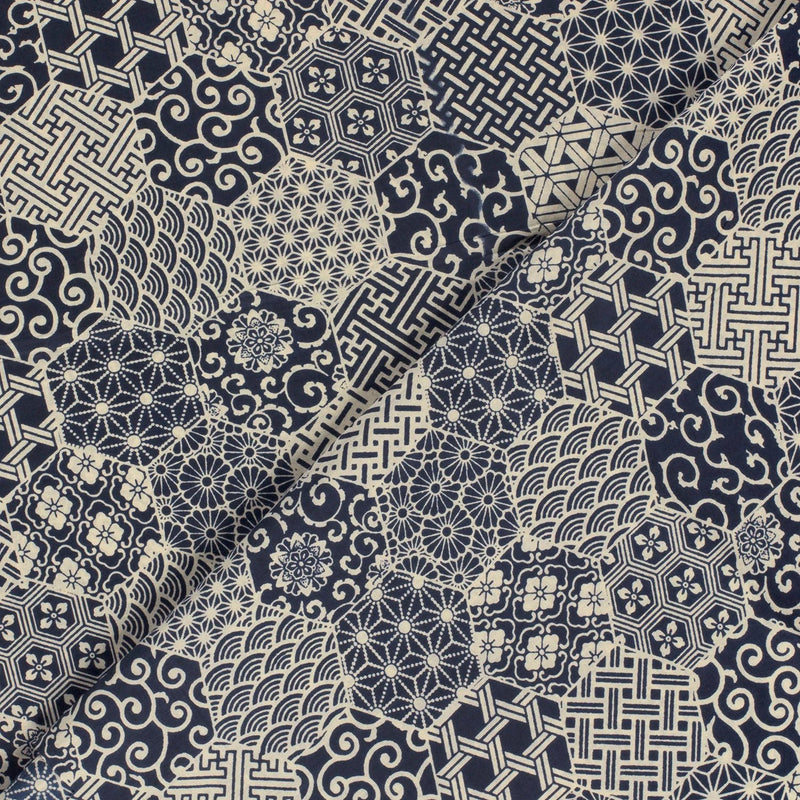 Tissu coton fin, Motifs japonais Asanoha, Seigaiha et Kikkō écru & indigo - STANDARD 100 OEKO - TEX - TissusPapi.com