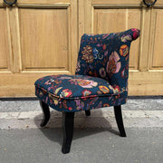 Tissu demi natté INDIENNES fleuri 100% coton, fond bleu pétrole - Collection Thevenon - TissusPapi.com