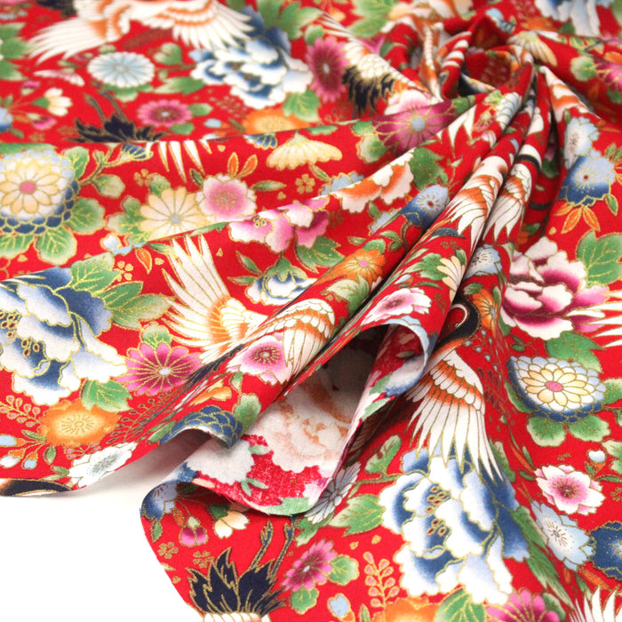 Tissu cotonnade rouge motifs japonais traditionnels : fleurs, chrysanthèmes et hérons - COLLECTION JAPON DORÉ