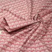 Tissu popeline coton rose indien aux arcs en ciel dessinés blancs - TissusPapi.com