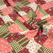 Tissu cotonnade motif patchwork imprimé floral et multicolore, tons roses, verts marrons, écrus - OEKO - TEX STANDARD 100 - TissusPapi.com