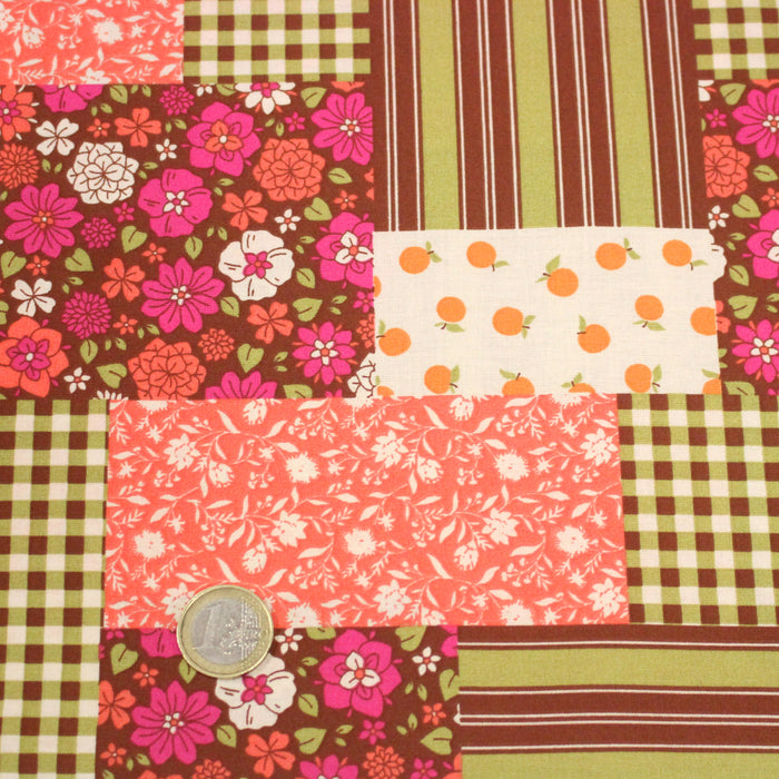 Tissu cotonnade motif patchwork imprimé floral et multicolore, tons roses, verts marrons, écrus - OEKO-TEX STANDARD 100